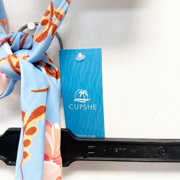 Cupshe Women's Blue Floral Tie Front Halter & Cheeky Bikini Set Size Medium - Picture 5 of 10